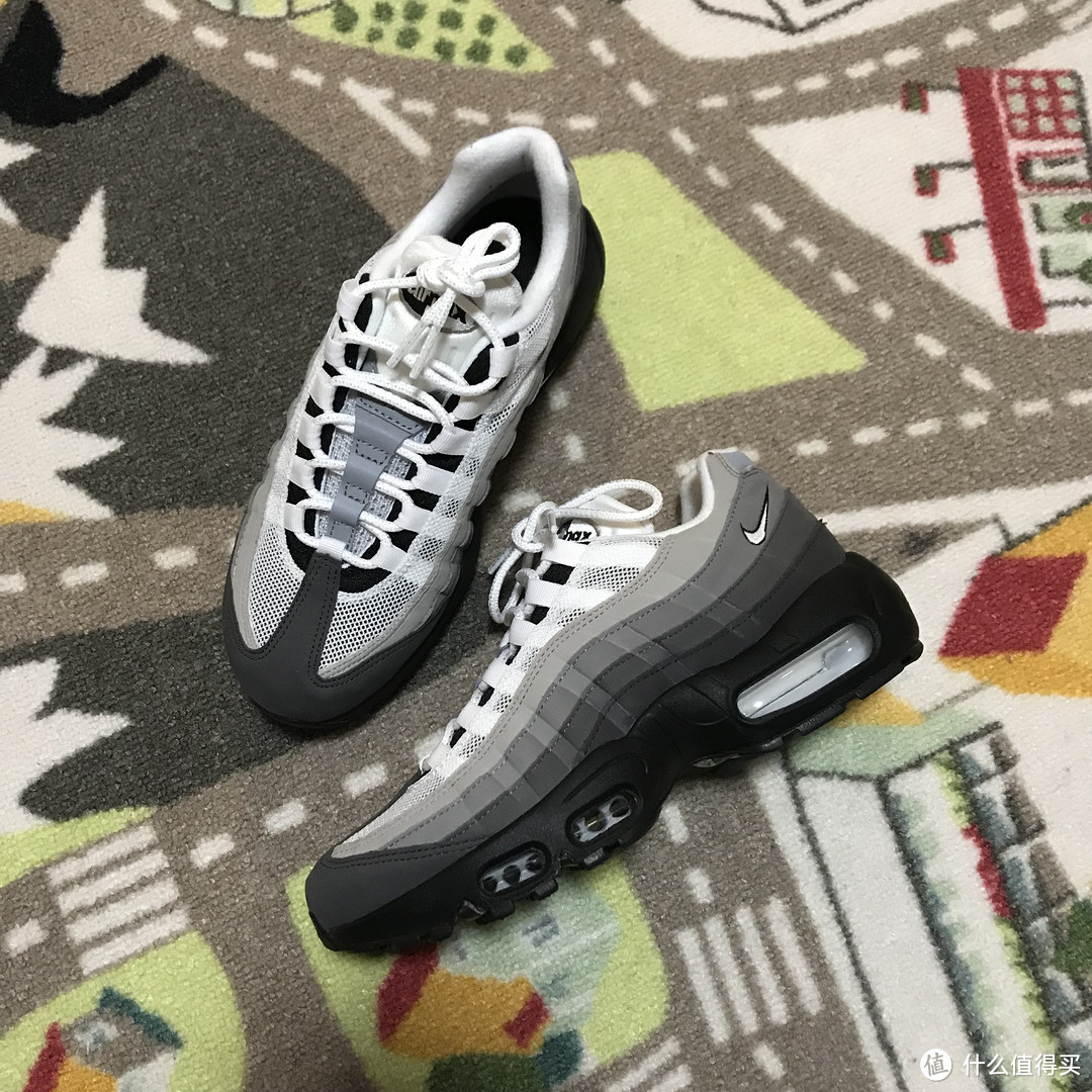 发布24年仍是经典！Nike Air Max 95 OG休闲鞋