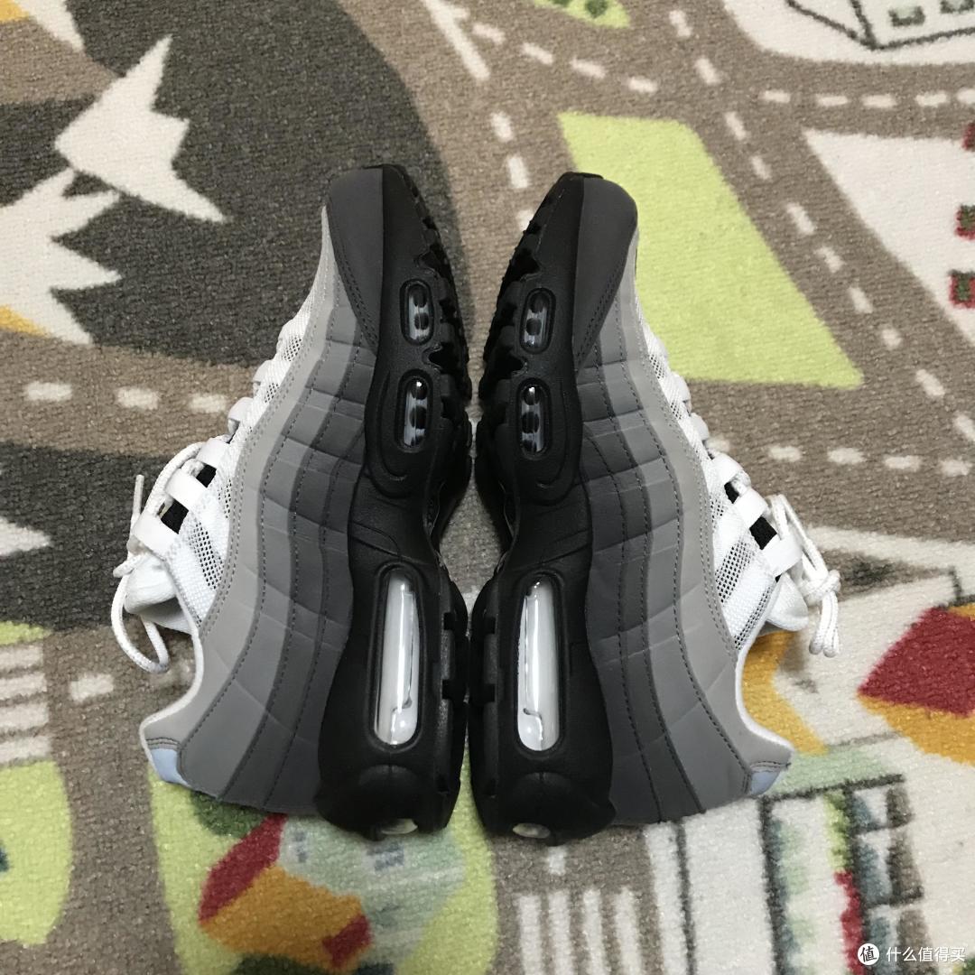 发布24年仍是经典！Nike Air Max 95 OG休闲鞋