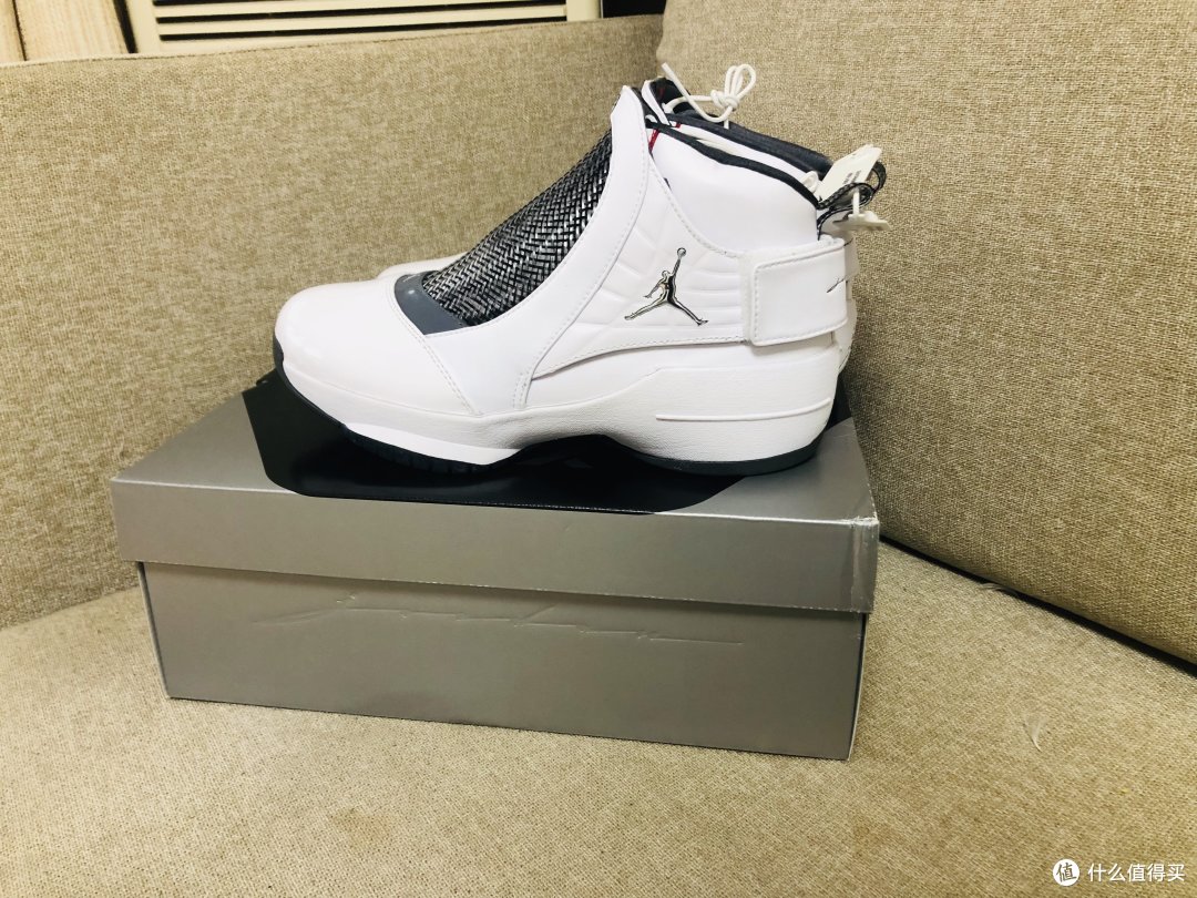 有人说,18之后再无AJ,我看未必—AIR JORDAN 19 OG