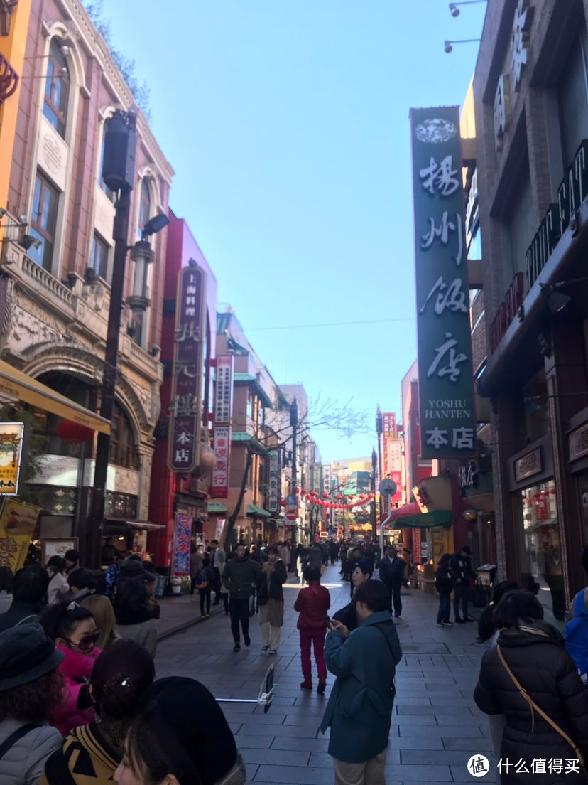据说是亚洲最大的唐人街，在国人看来挺普通的，对外国人看来可能很新鲜