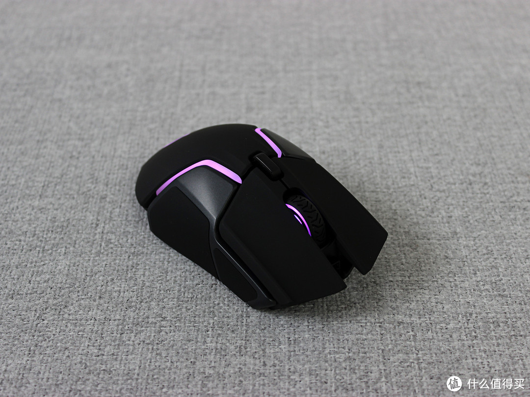 无愧于旗舰级无线鼠标称号，SteelSeries 赛睿 Rival 650 无线游戏鼠标体验报告