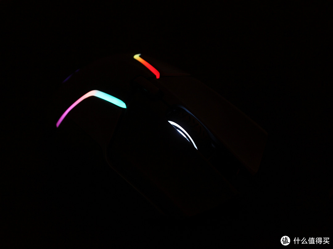 无愧于旗舰级无线鼠标称号，SteelSeries 赛睿 Rival 650 无线游戏鼠标体验报告