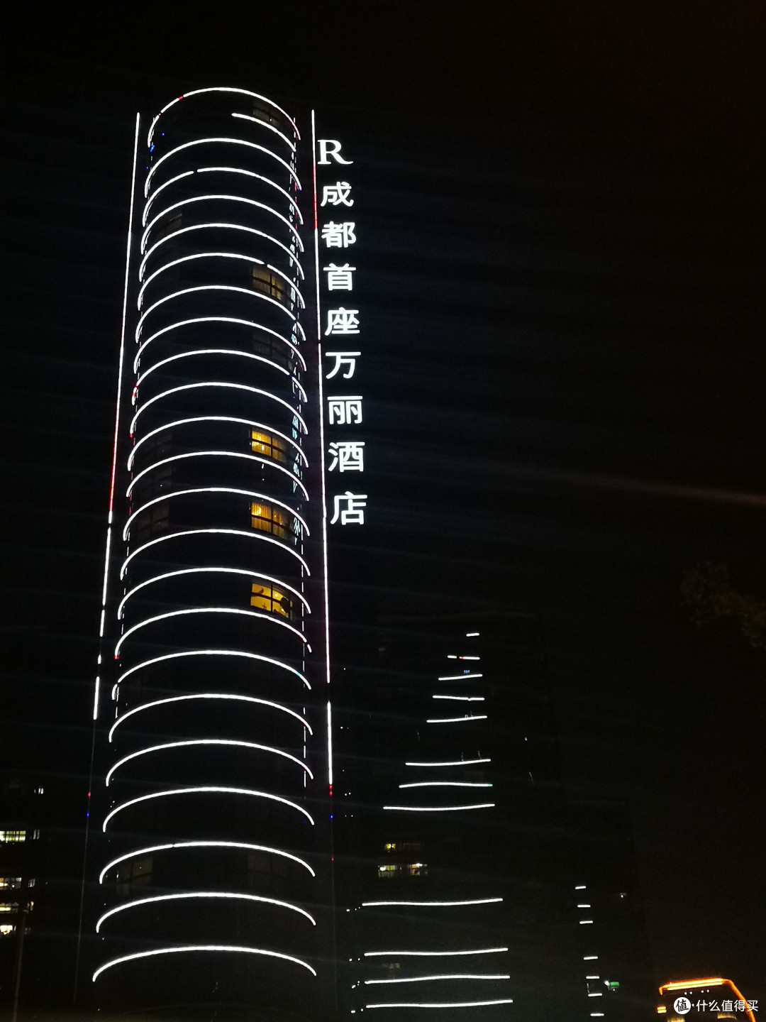 晚上的酒店