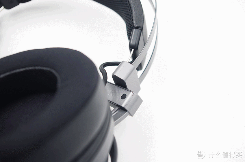 智能触觉+THX=雷蛇影鲛终极版，一个自带按摩的游戏耳机