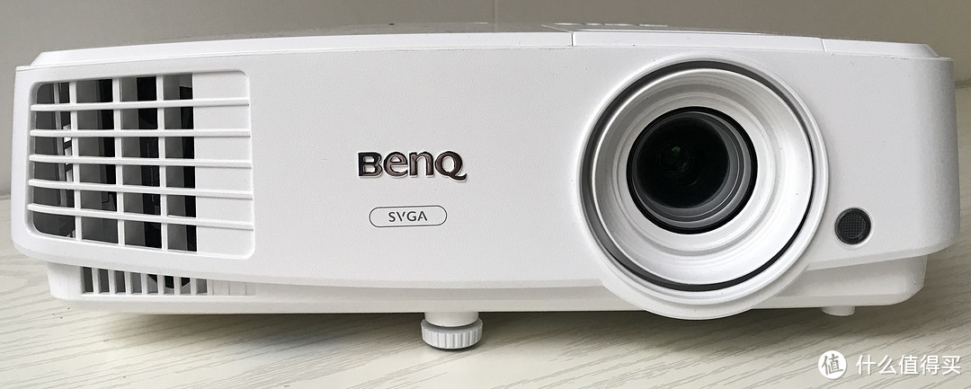 摒弃线缆束缚 BenQ E310演绎全新会场