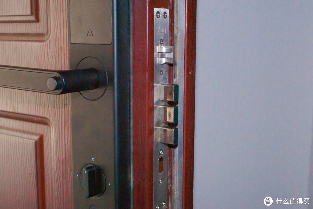OJJ 欧极佳 电子智能门锁--防护家门的安全卫士,从此和钥匙say byebye~