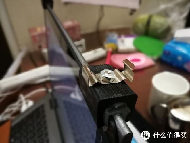 29.9元就能 diy ScreenBar显示器台灯(用欧普酷毙灯改）