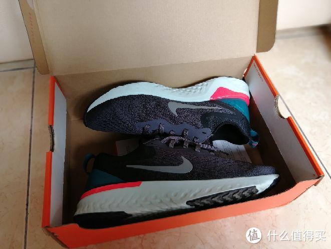 nike odyssey react跑步鞋简单开箱