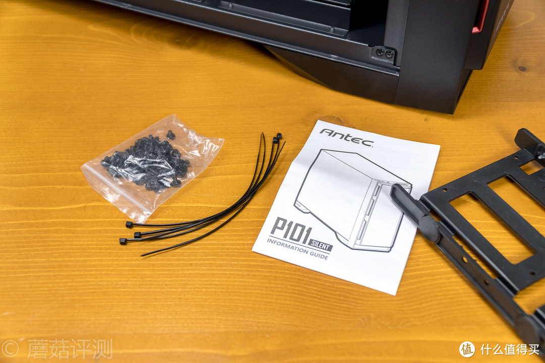 简约不简单,安静更冷静!安钛克(Antec)P101静音中塔水冷电脑机箱