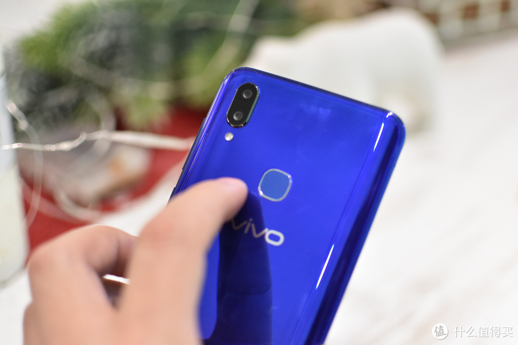 主打颜值，性能、续航兼顾  vivo Z3 手机闪测体验