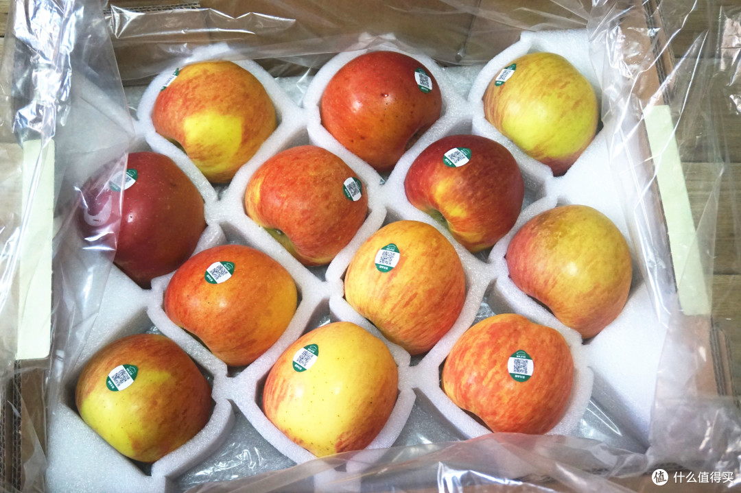 带数字的苹果,值得一吃—农夫山泉17.5°阿克苏苹果开箱体验