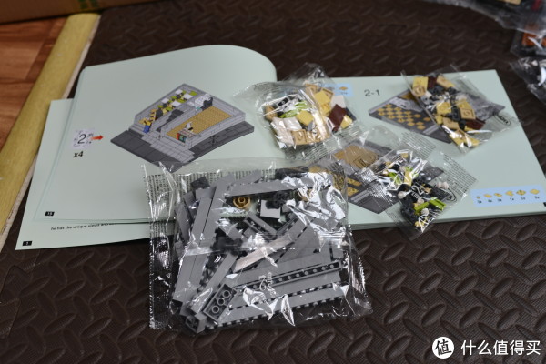代号2的袋子，一共4个，全在这里了。袋子上面印有编号。