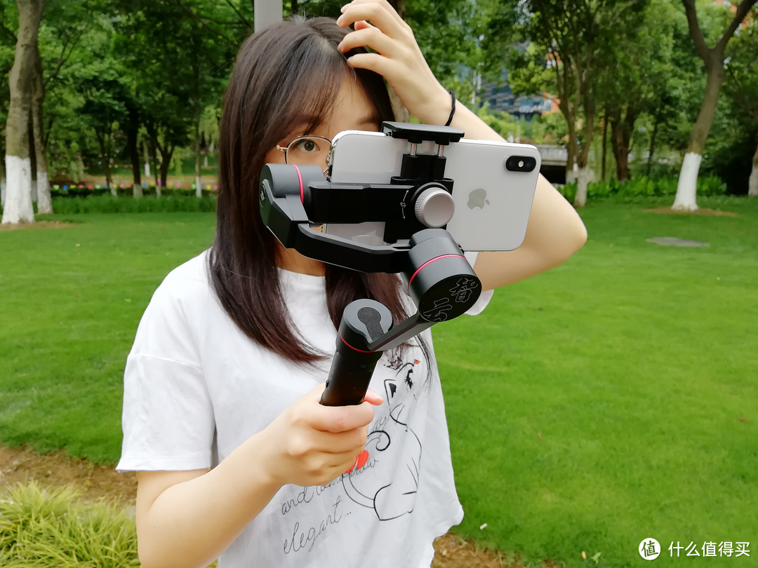 简单易上手:智云smooth3 手持云台晒单 妹拍新手视频