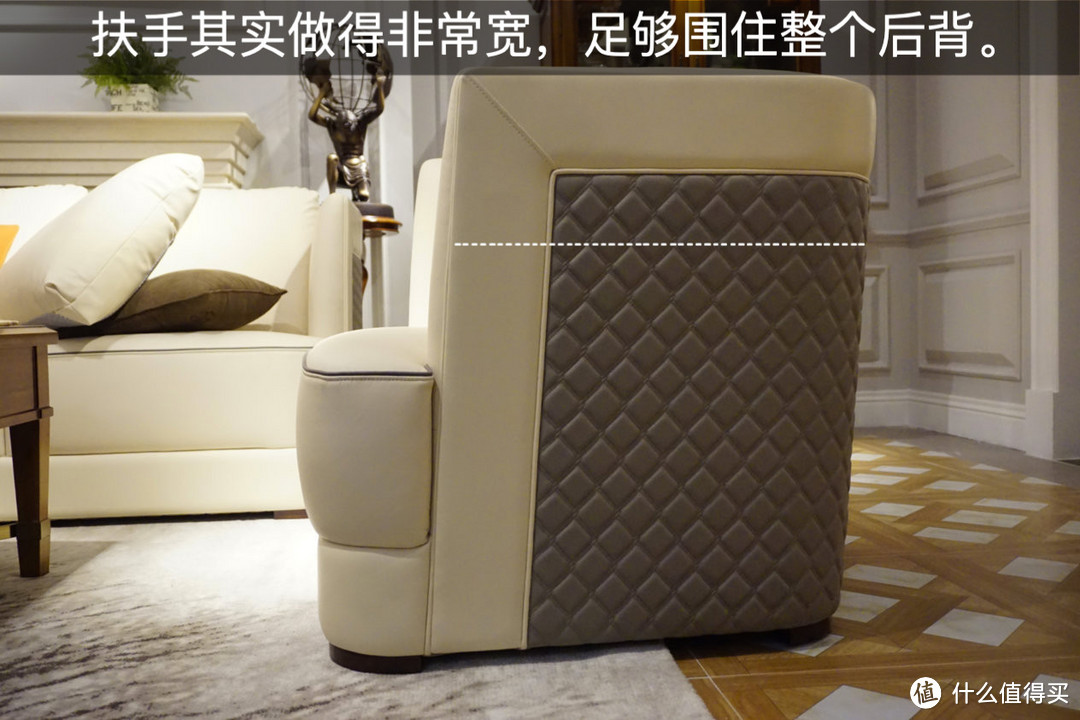 曼柏利S-359沙发测评:会卖萌又傲娇的“猫系”沙发,就问你爱不爱!