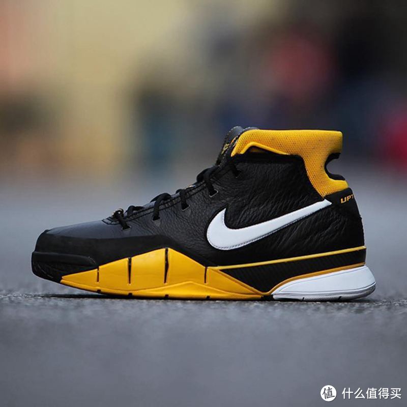 NIKE ZOOM KOBE 1