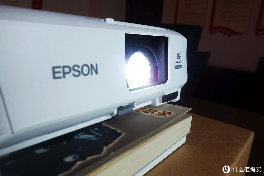 EPSONCB-U05商务高清多功能投影机&M1128墨仓打印机打出组合拳，从此办公打印投影棒棒哒