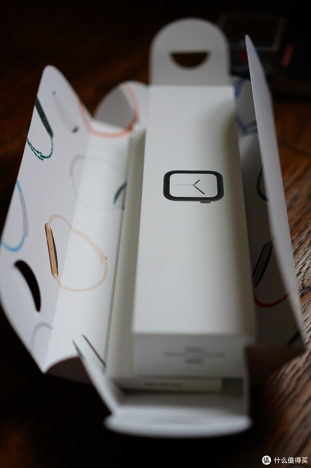 回首2018就一件事,我在大妈捡了一块APPLE WATCH 4