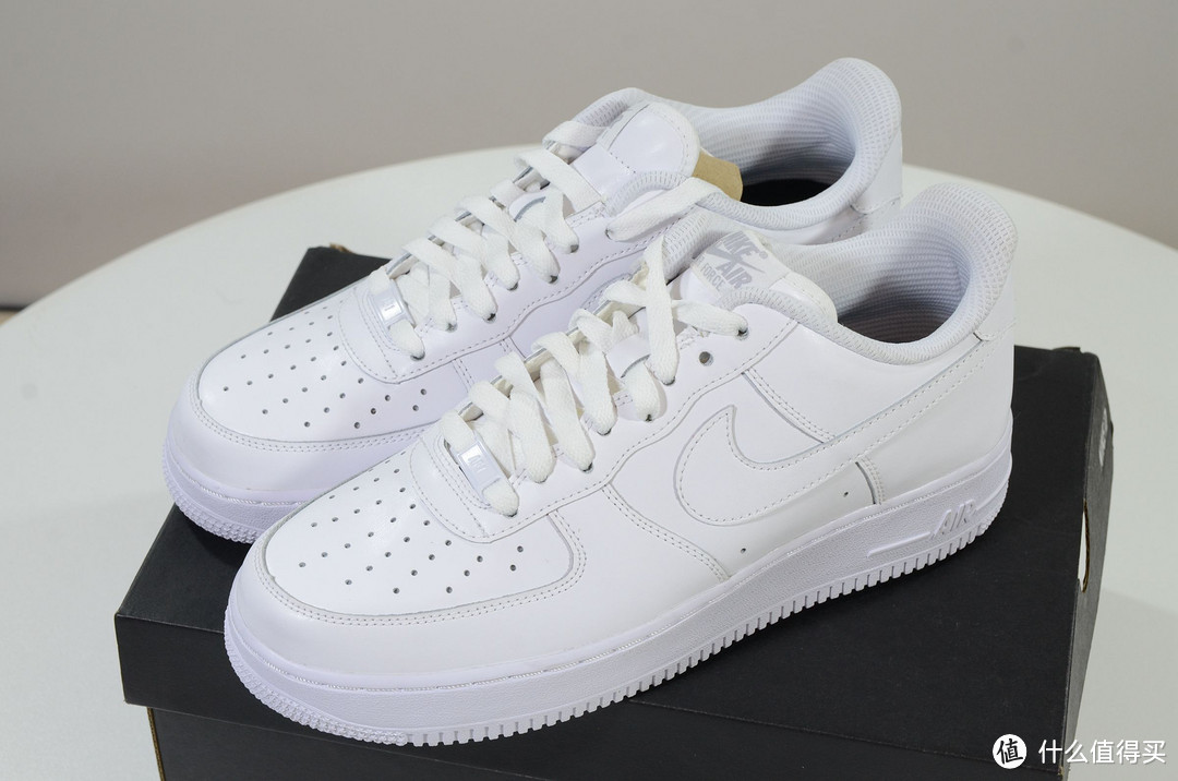 你的鞋柜一定要有一双NIKE AIR FORCE 1