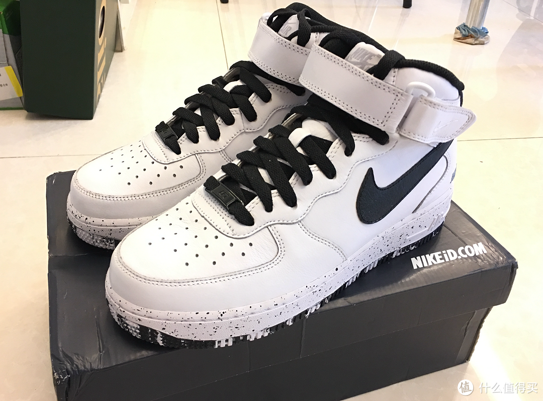 你的鞋柜一定要有一双NIKE AIR FORCE 1