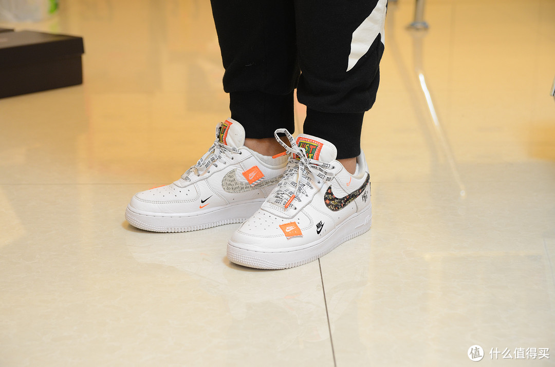 你的鞋柜一定要有一双NIKE AIR FORCE 1