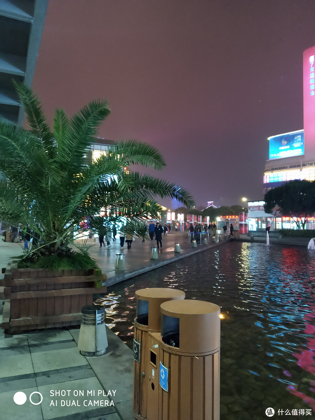 高速流量免费用,千元机颜值巅峰了解下?——小米Play智能手机
