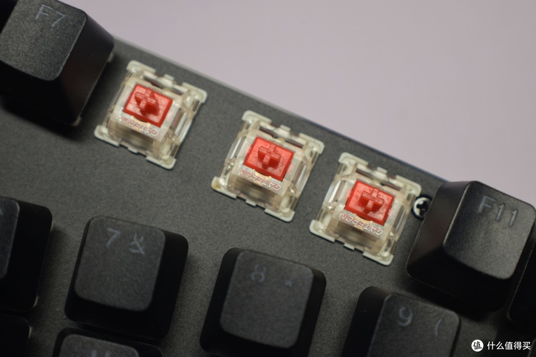 键盘界的另类, 键位新布局、RGB灯光可调的X-BOWS机械键盘(GATERON 红轴)