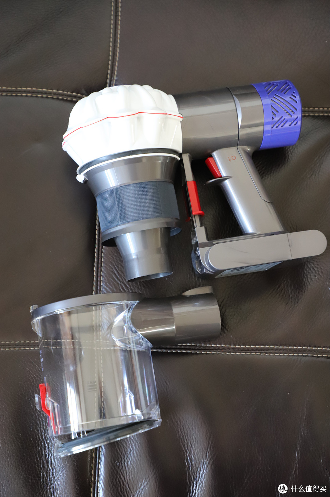 Dyson V6 EXTRA 官翻版，最便宜的戴森还能不能打？