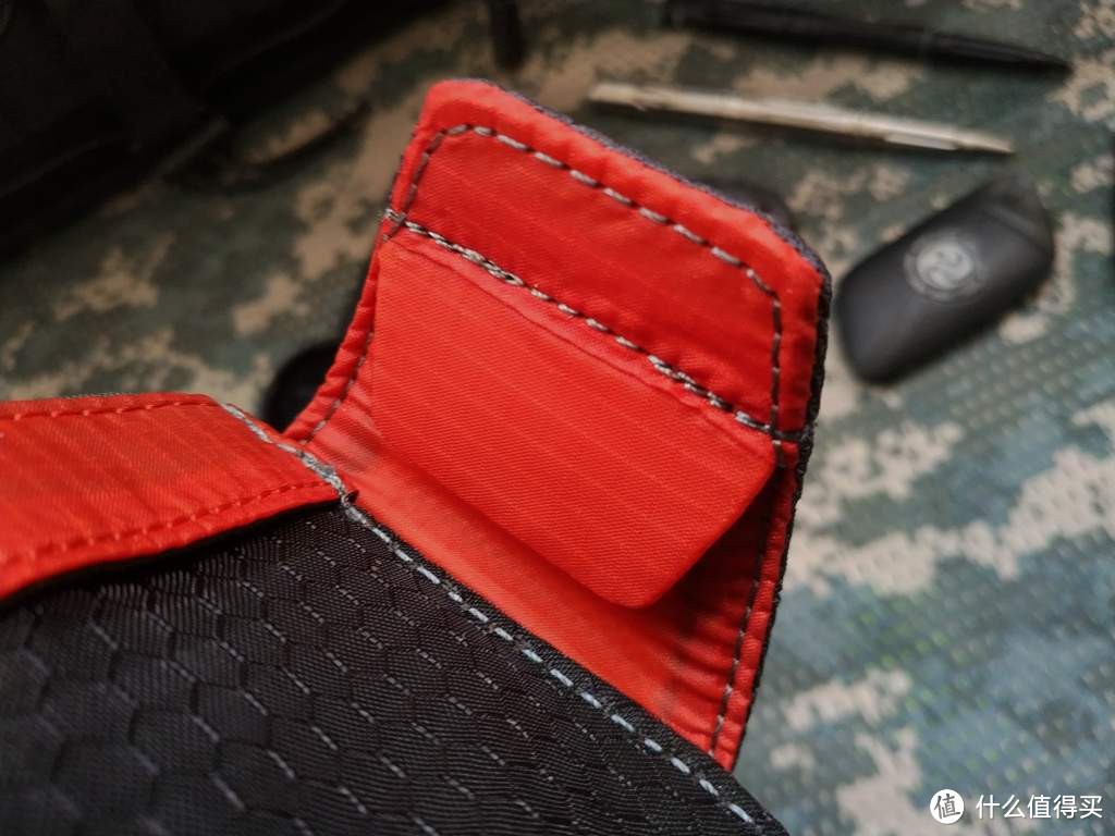 别具风格的小钱包--OSPREY Quicklock O币钱包体验小结