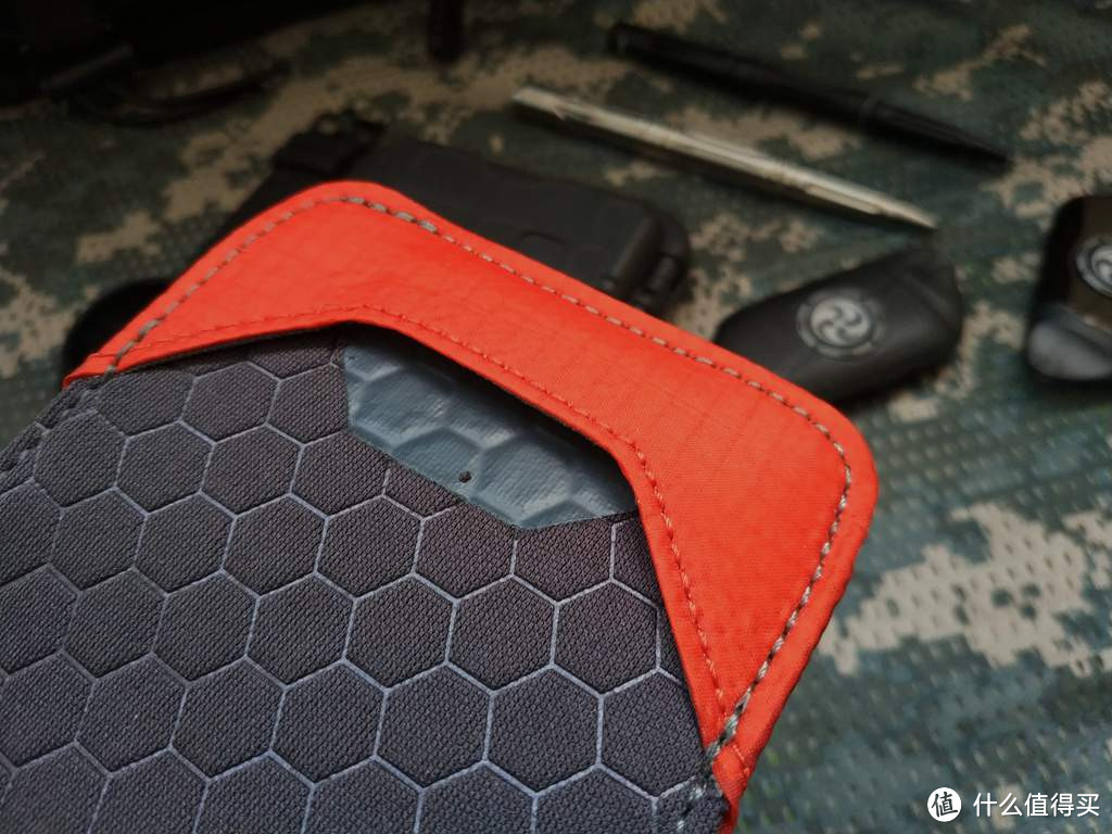 别具风格的小钱包--OSPREY Quicklock O币钱包体验小结