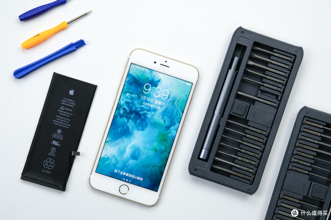 必须收藏:高清更换iPhone6s Plus电池步骤,告诉你一些会忽略致命的细节