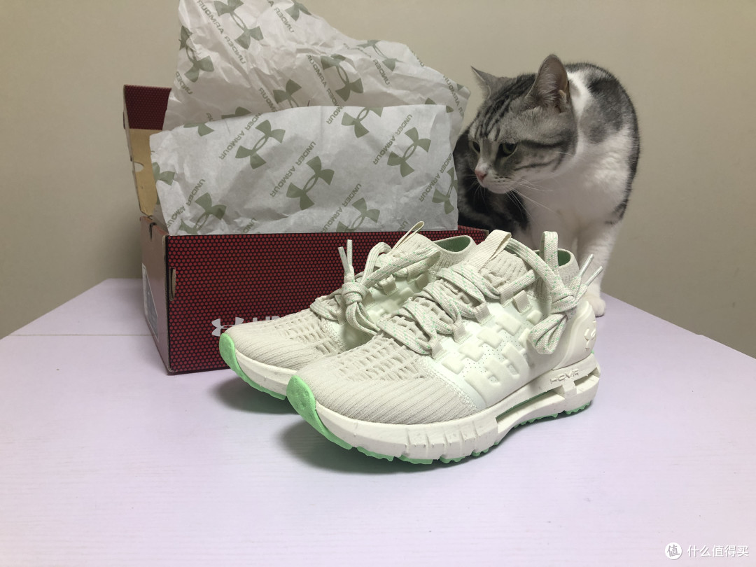 长草一整年，拔草一瞬间—Under Armour 安德玛  HOVR Phantom NC 开箱