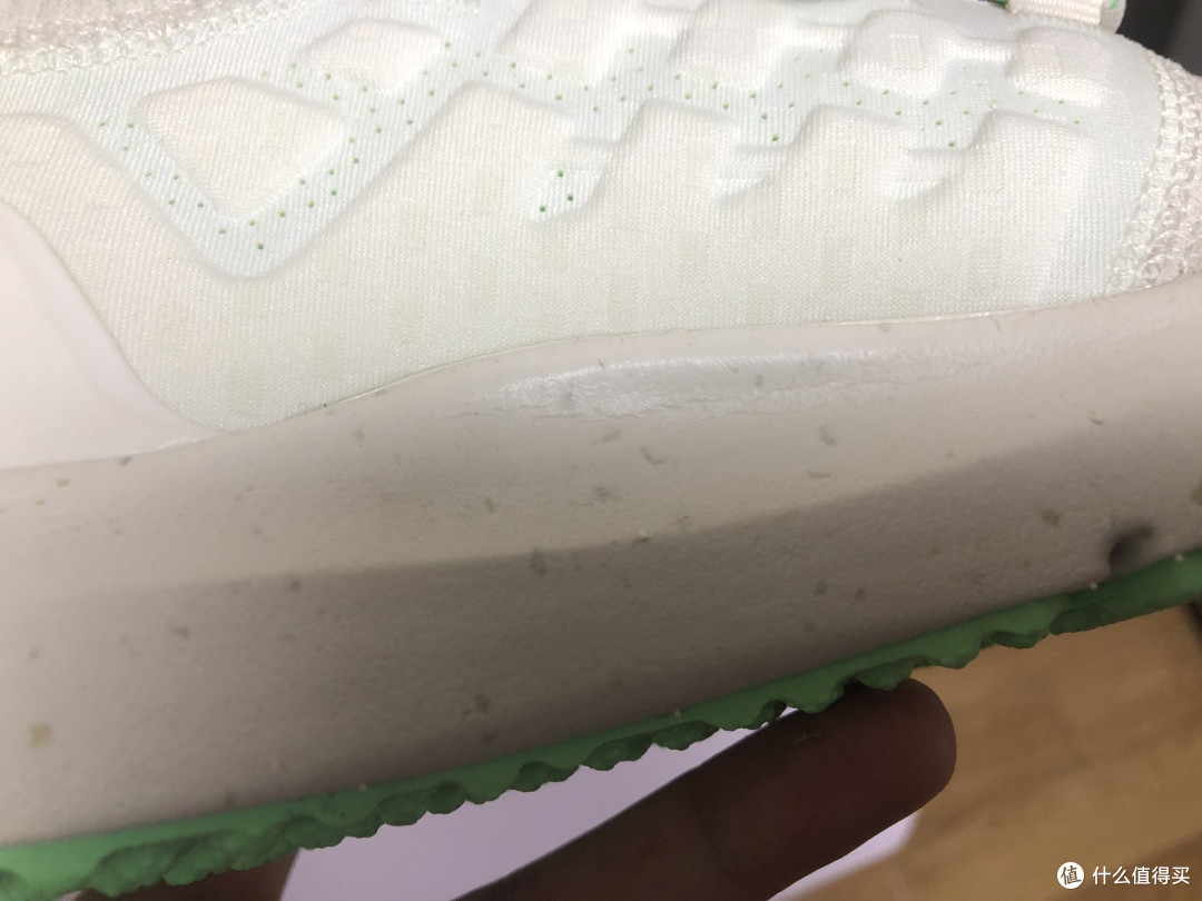 长草一整年，拔草一瞬间—Under Armour 安德玛  HOVR Phantom NC 开箱