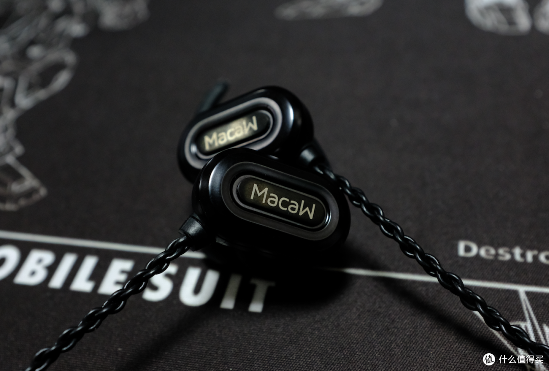 脑袋晃到晕也没晃下来，Macaw T1000 pro 多场景无线高保真蓝牙运动耳机评测