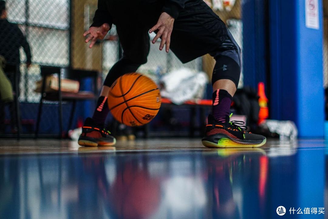 球鞋90秒丨Under Armour Curry 6（76期）