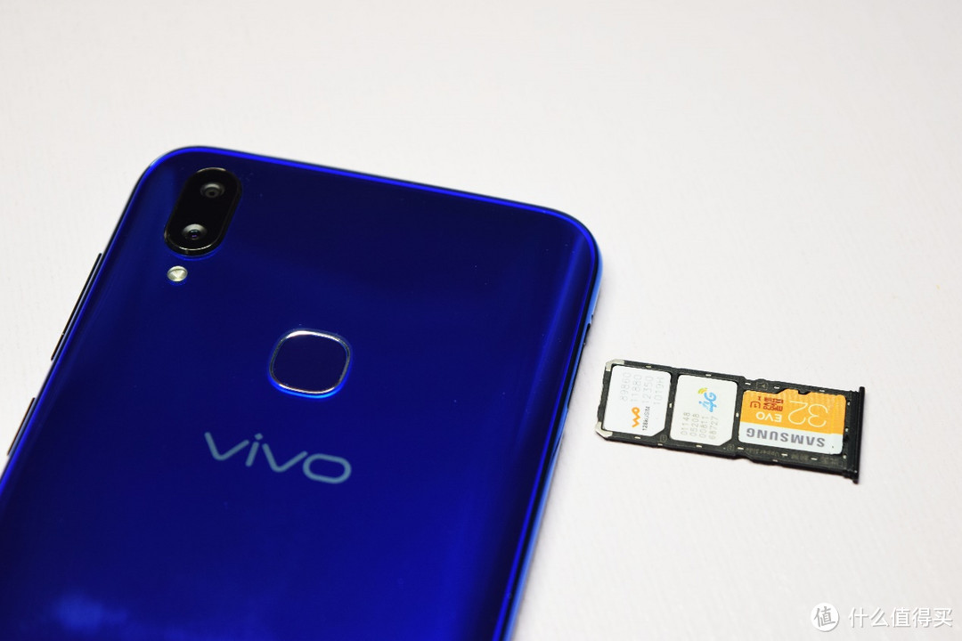 不再高价低配？贪财好色，颜值高、骁龙710加持的游戏手机vivo Z3