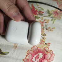 苹果 Airpods 蓝牙无线耳机外观展示(按钮|电池|按钮)