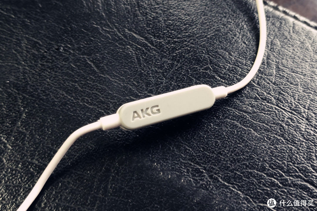 不用万元，百元也能听个响——AKG Y20入耳式耳机开箱体验