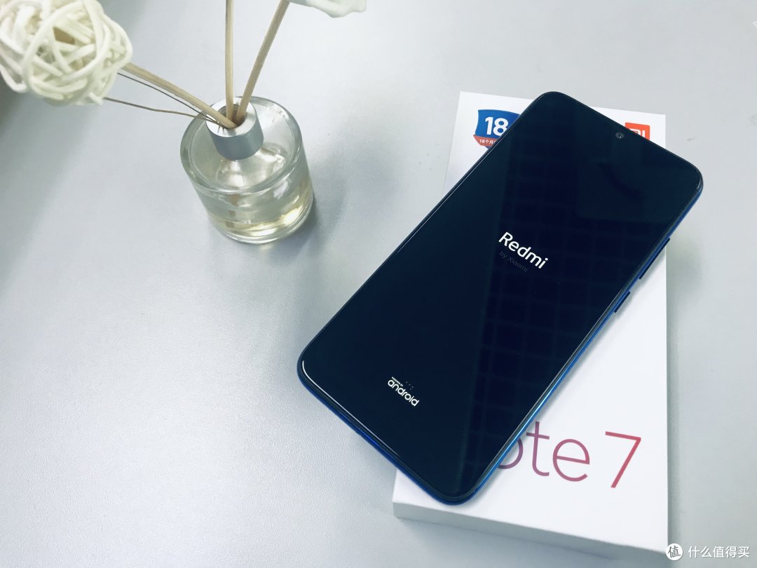 原创开箱果照，红米Note7，千元小精钢上手