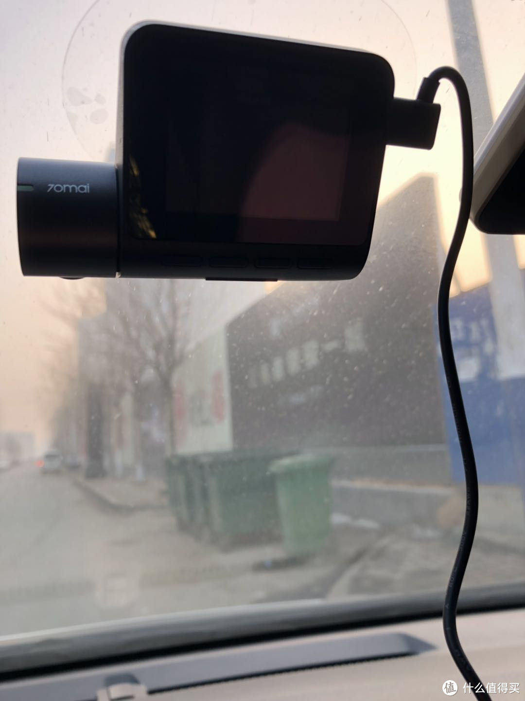 这是70迈行车记录仪PRO,不错的产品,推荐购买 这是70迈行车记录仪PRO,不错的产品,推荐购买