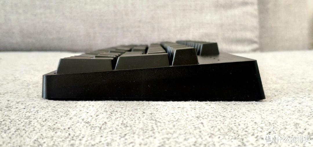 国产外设也疯狂-雷柏无线游 戏系列：VT950双模无线鼠标+V708双模机械键盘+V600S无线手柄