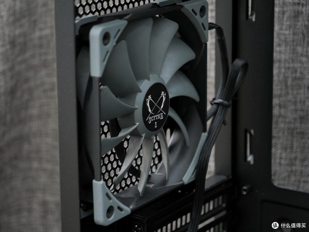 2019年了,AMD的双显卡交火能代言性价比吗