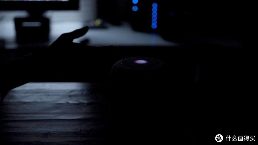 只需两颗Home Pod,便可将客厅变成沉浸式环绕影厅