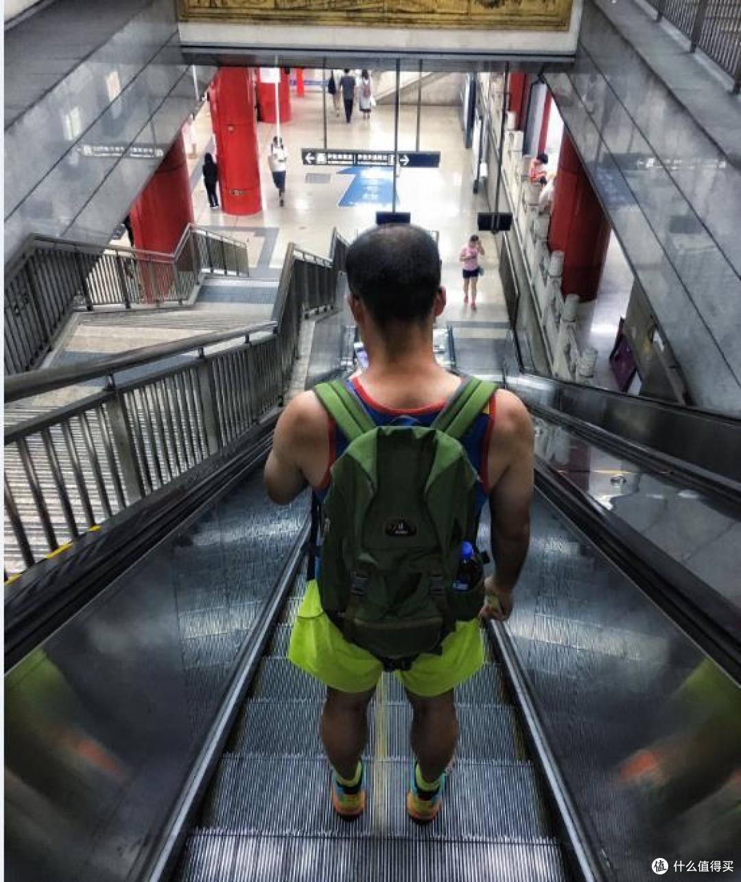 户外潮人的好选择 Deuter 多特WALKER复古户外背包