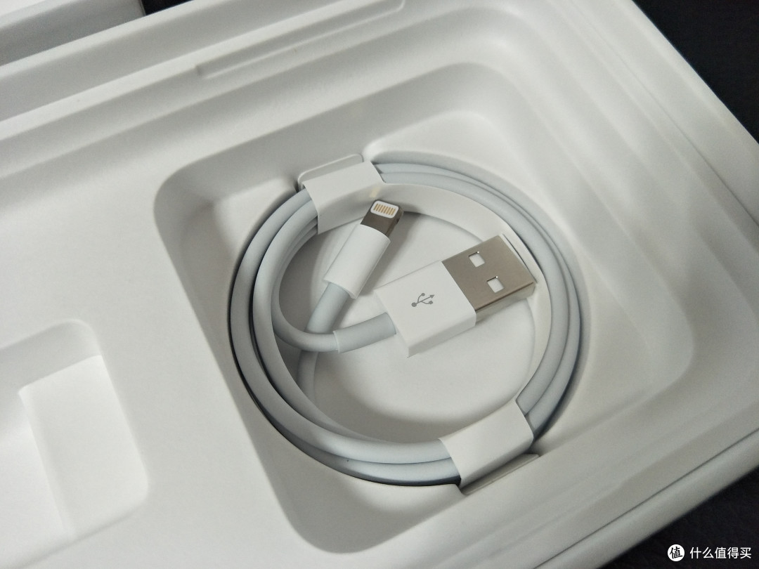 这款苹果iPhone XR来自拼多多 :那么到底是不是真的香呢?