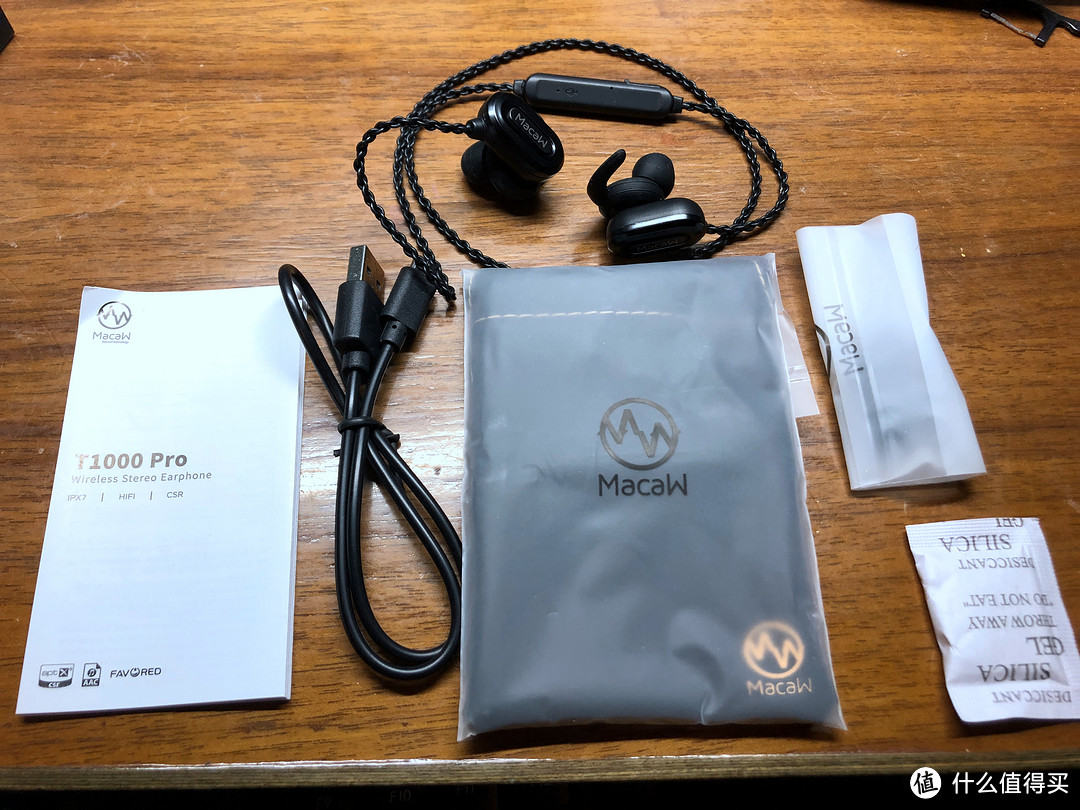 蓝牙5.0+无损AAC+续航12小时+IPX7防水=Macaw T1000 pro 蓝牙运动耳机测评