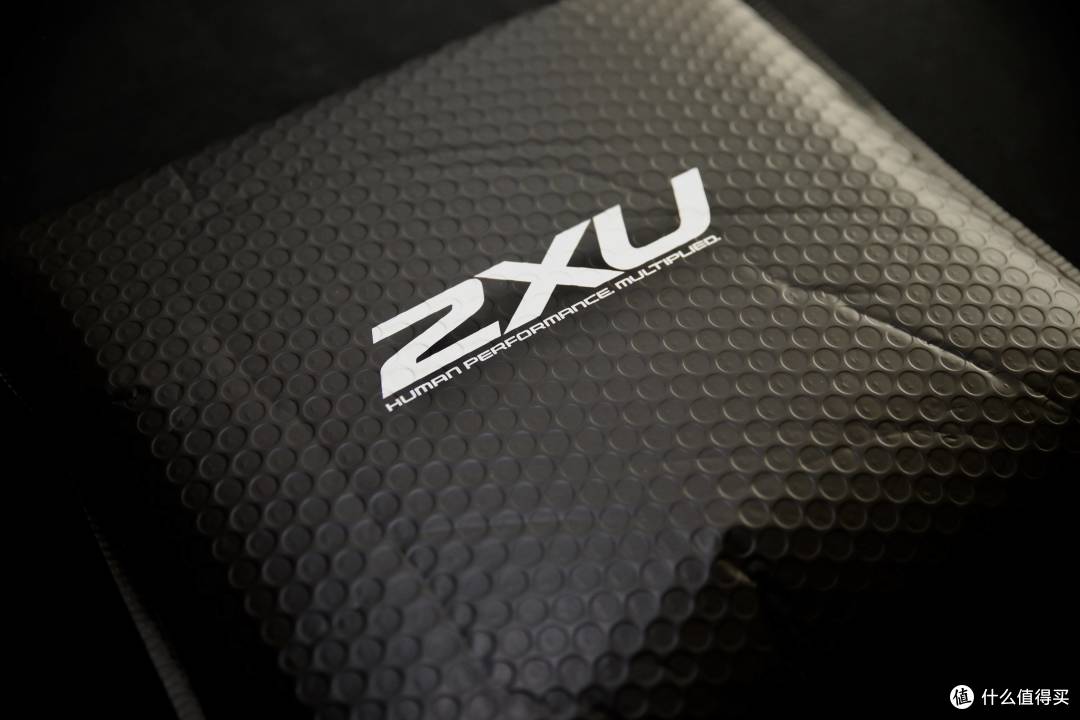冬天跑步既要保暖又要有型? ——2xu秋冬保暖运动外套评测报告