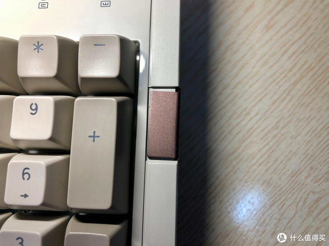 AJAZZ AK510——当复古键盘也开始玩RGB