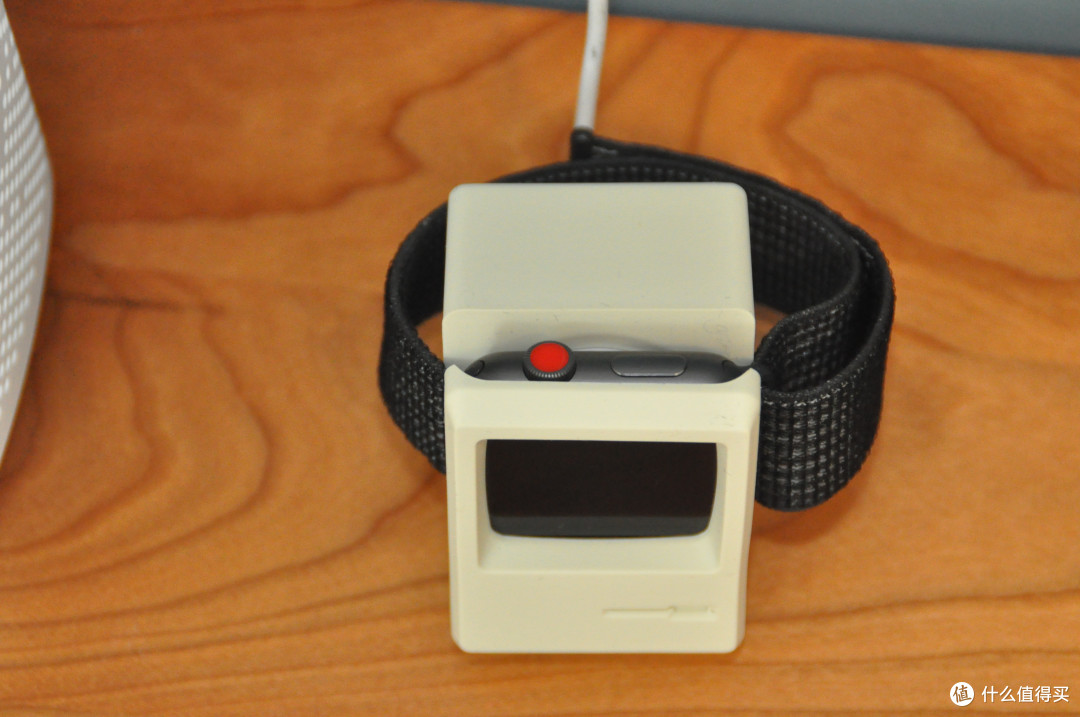 elago 1984版Macintosh造型 apple watch 充电底座