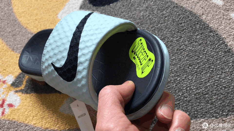 反季好价！NIKE Benassi Solarsoft 女子拖鞋