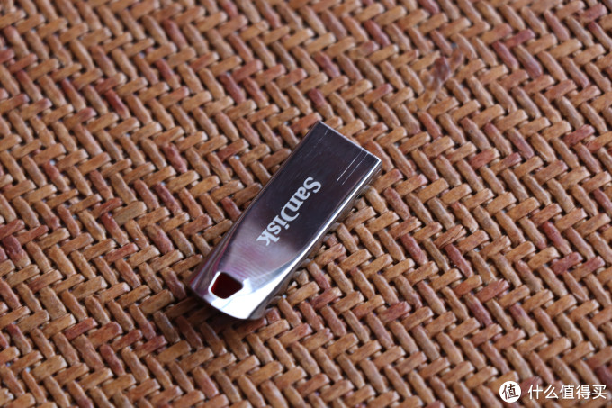 傻乎乎买U盘被坑篇：USB2.0速度究竟有多低，闪迪酷晶系列快测！